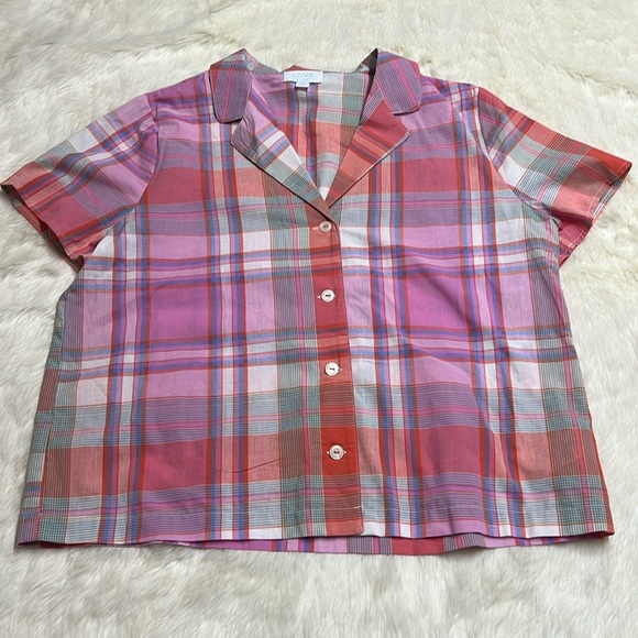 Love by GAP button up‎ top - Picture 1 of 3